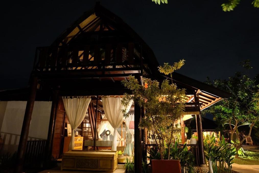 Le Kekeri Villas Collection Mataram Esterno foto